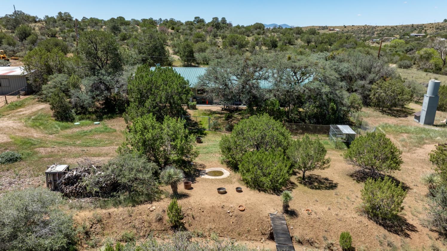 RARE OPPORTUNITY FOR PRIVACY, SPACE & CONVENIENCE - photo 18