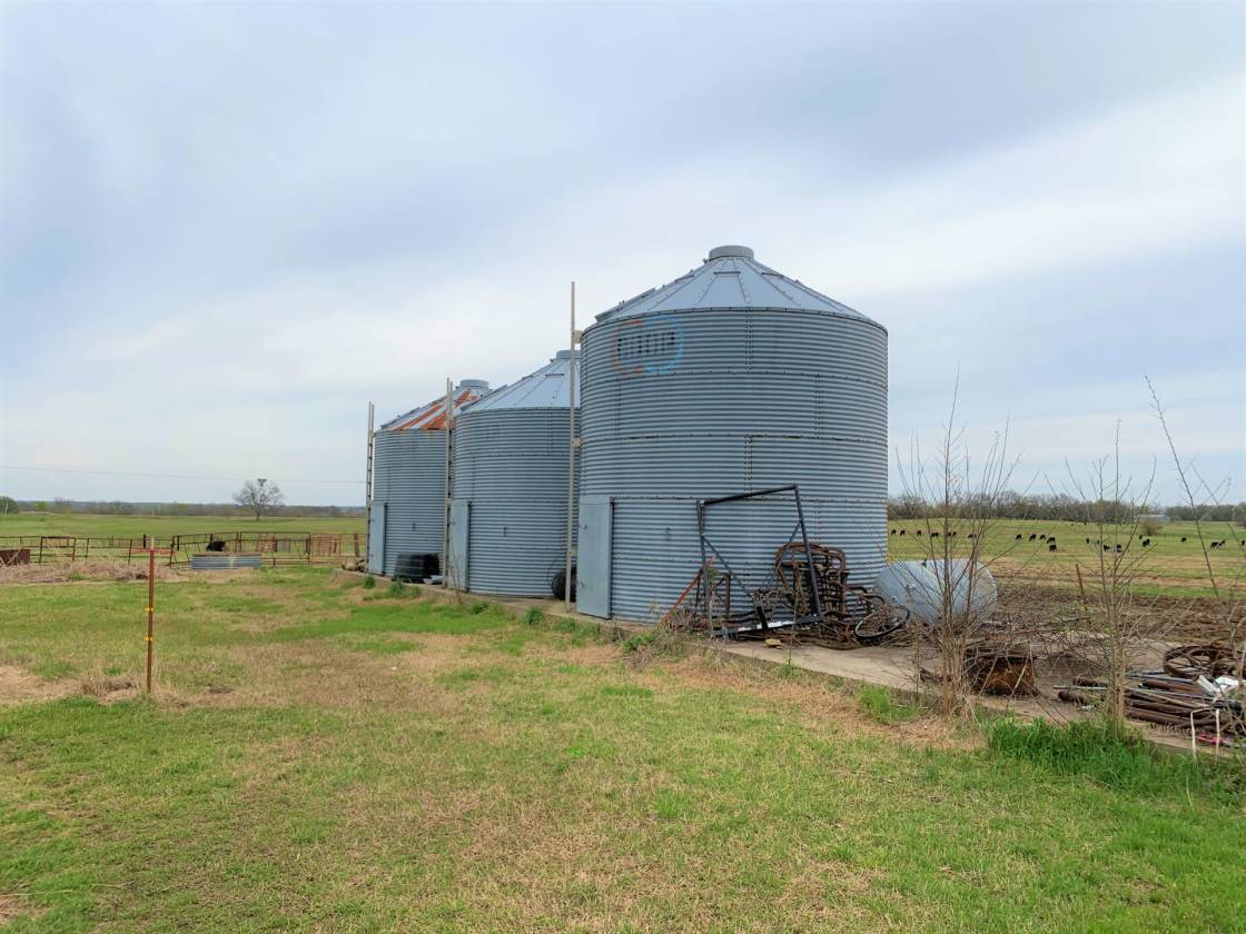 Oklahoma Horse Property Grove, Delaware County, Oklahoma