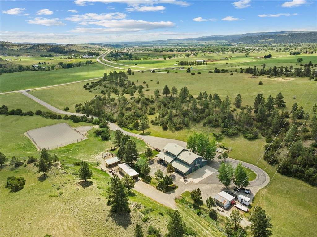 Horse Property for sale.