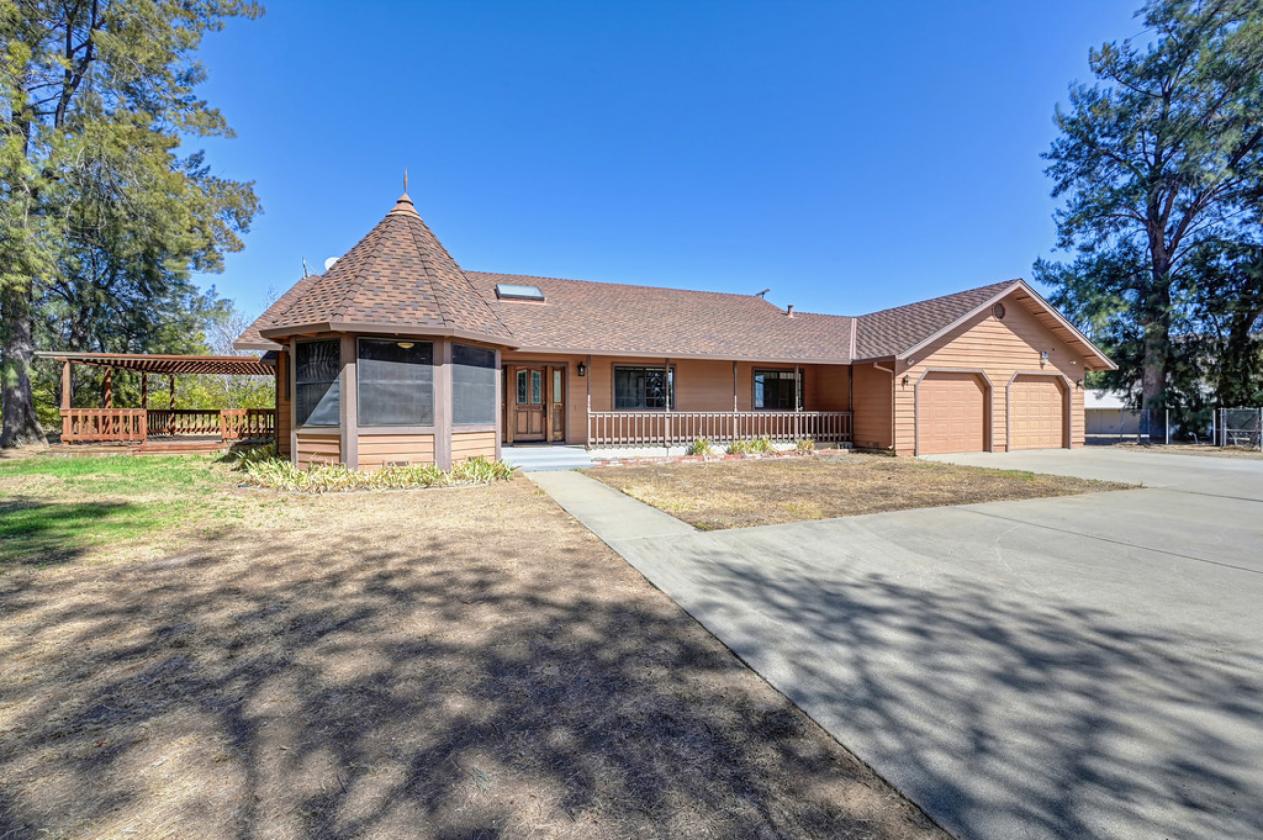25-Acre Country Home & Horse Property - photo 10