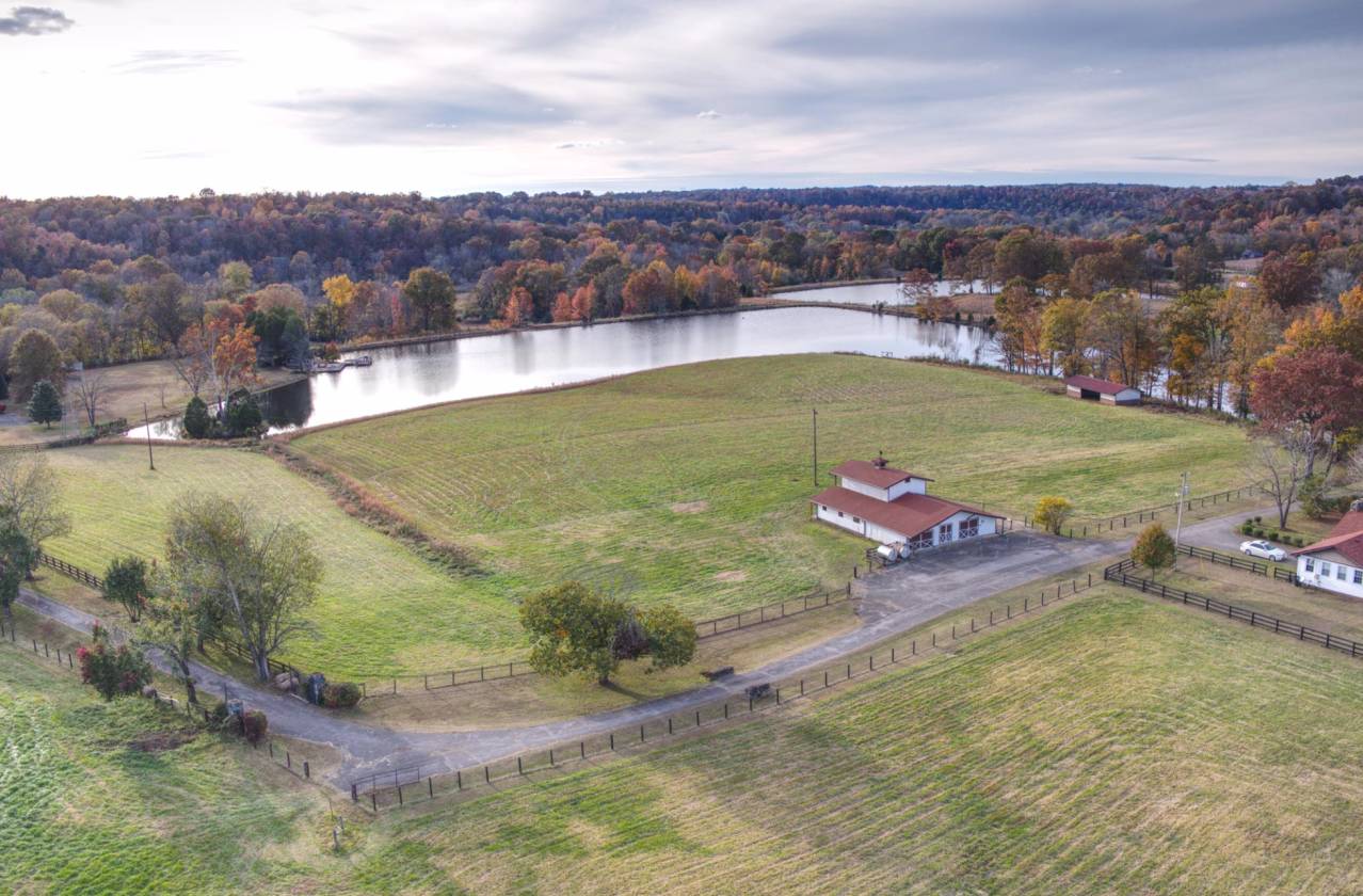 Historic Residence and Farm For Sale in Nashville Ashland City