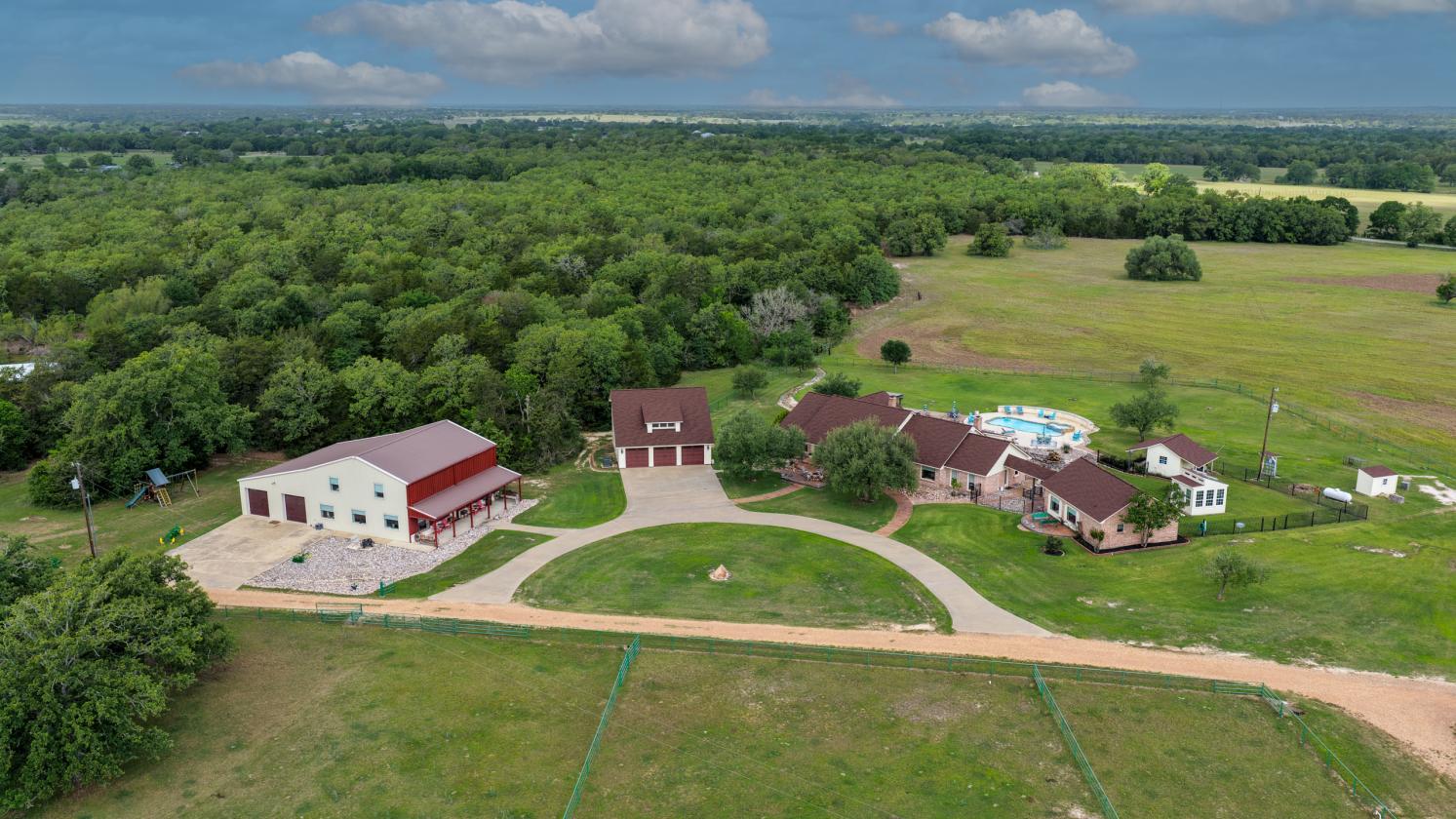 119-Acre Ranch with Multiple Living Quarters - photo 1