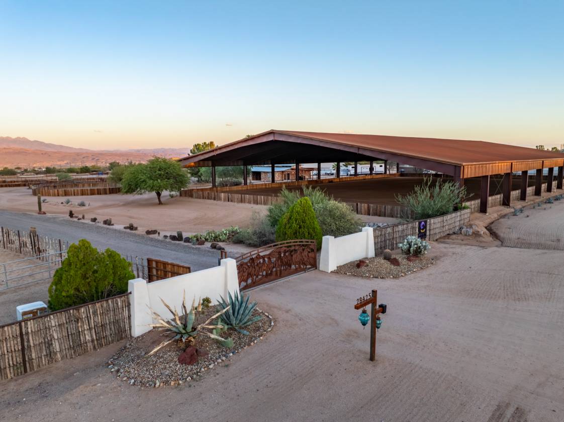 19 Acre Luxury Equestrian Estate - photo 4