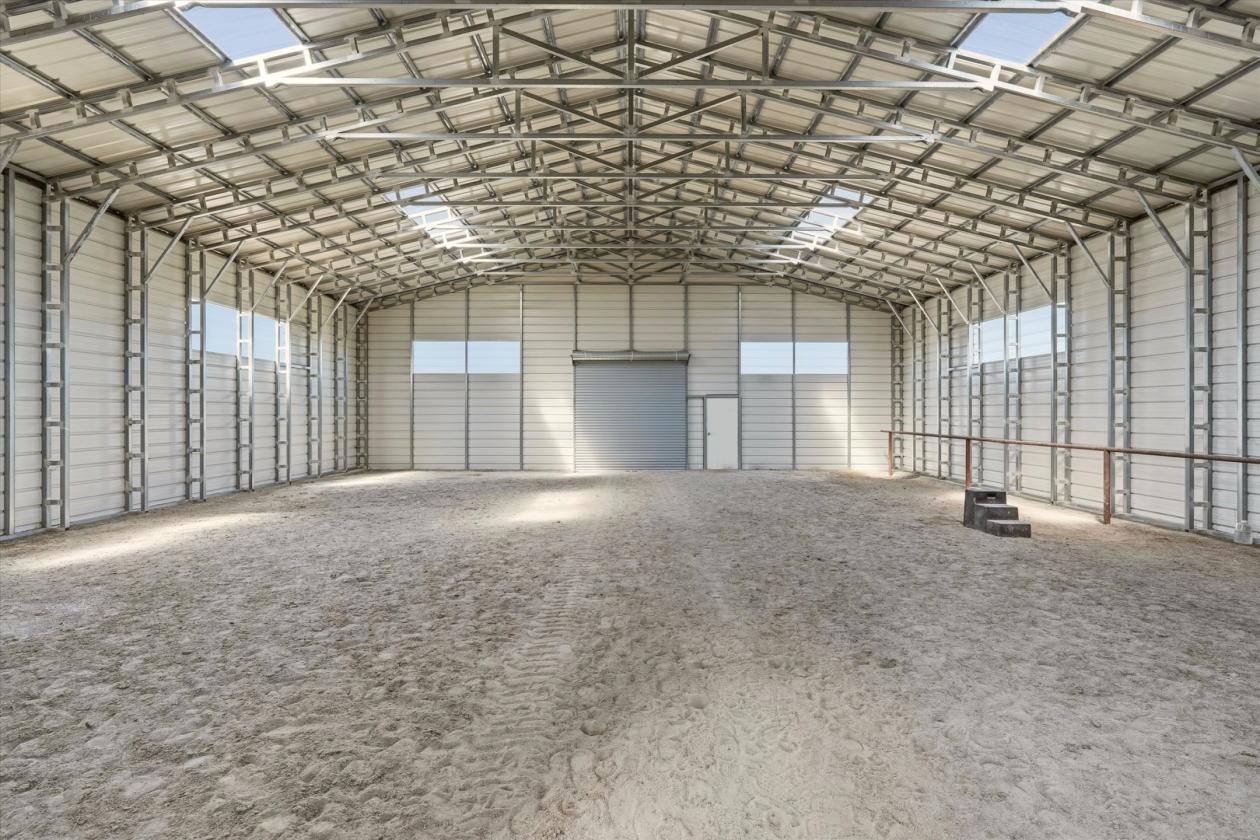 HORSE BARN WITH INDOOR ARENA — BUILT 2022 - photo 9