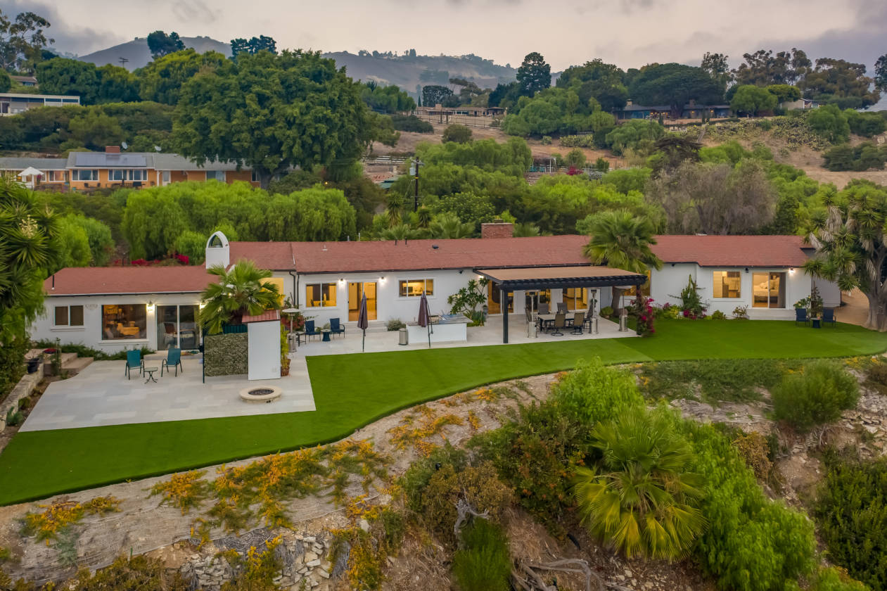 Panoramic Ocean View Luxury Equestrian Estate in Rancho Palos Verdes