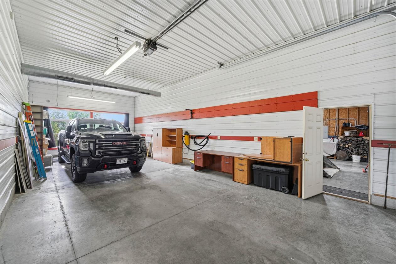 Luxury Equestrian Estate w/ Indoor & New Outdoor - photo 28