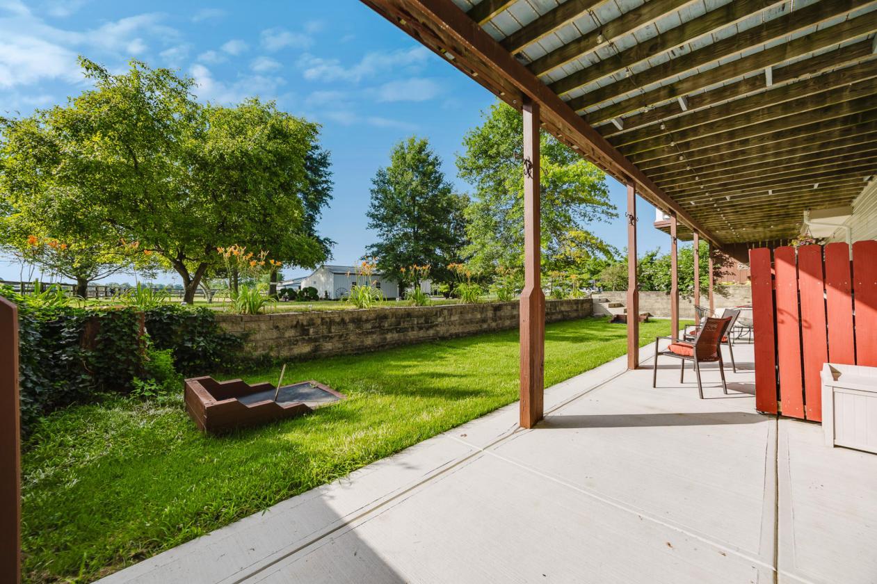 Exceptional equestrian estate on 18+ acres! - photo 12