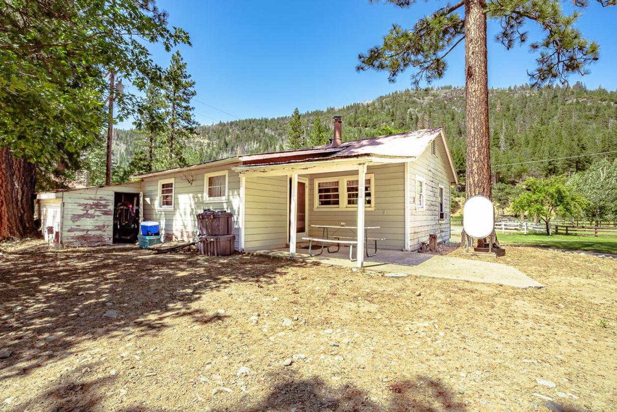 5 Cabins, Pond and Creek Frontage - photo 14