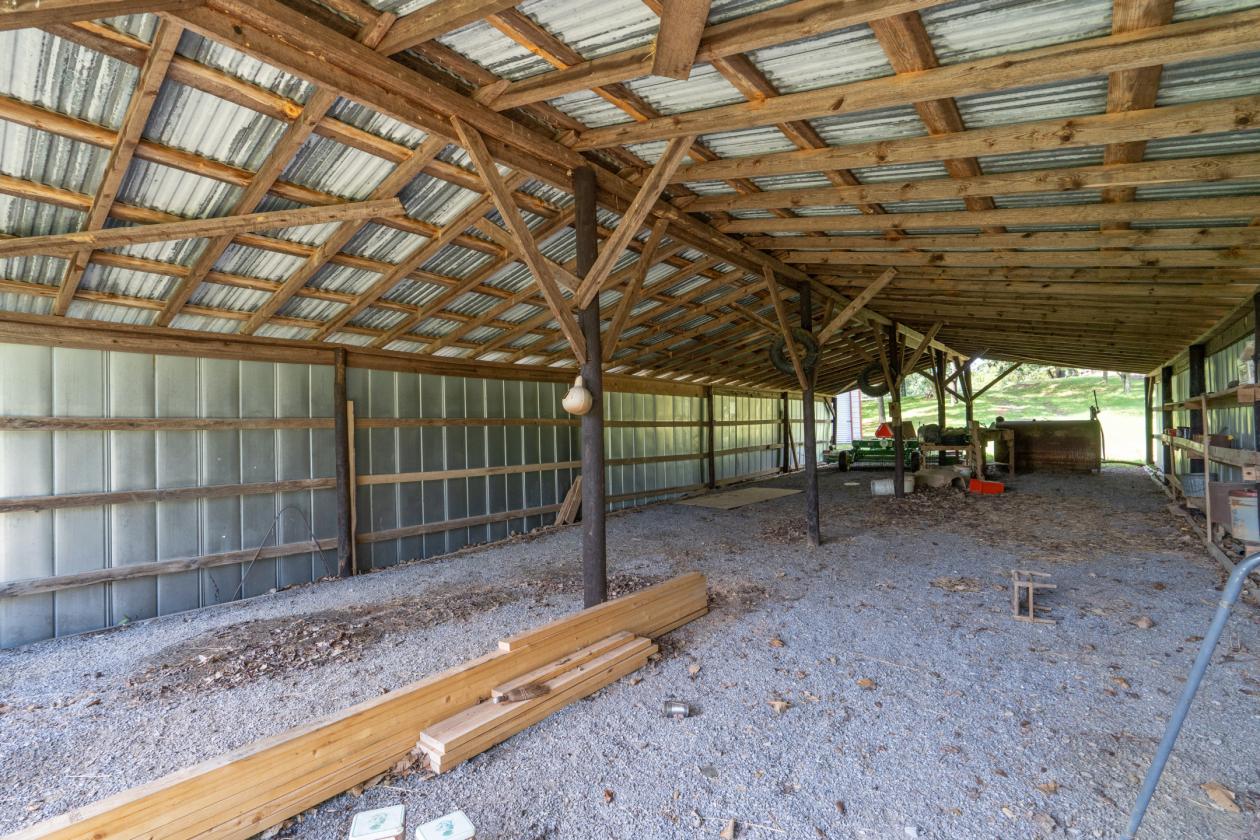 Large Equestrian Estate-Pasture, Mountains, Creeks - photo 21