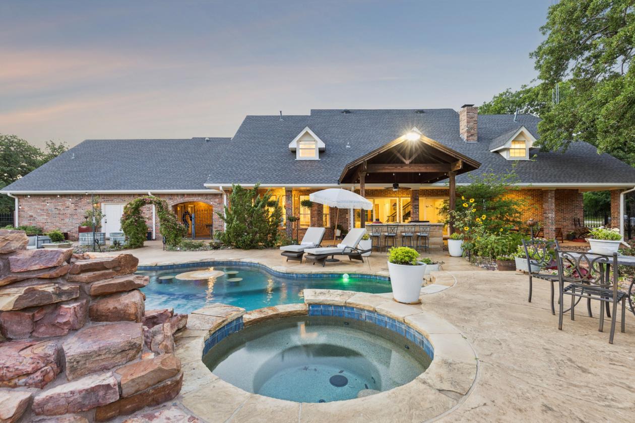 Private Equestrian Estate on 19+ Acres - photo 11