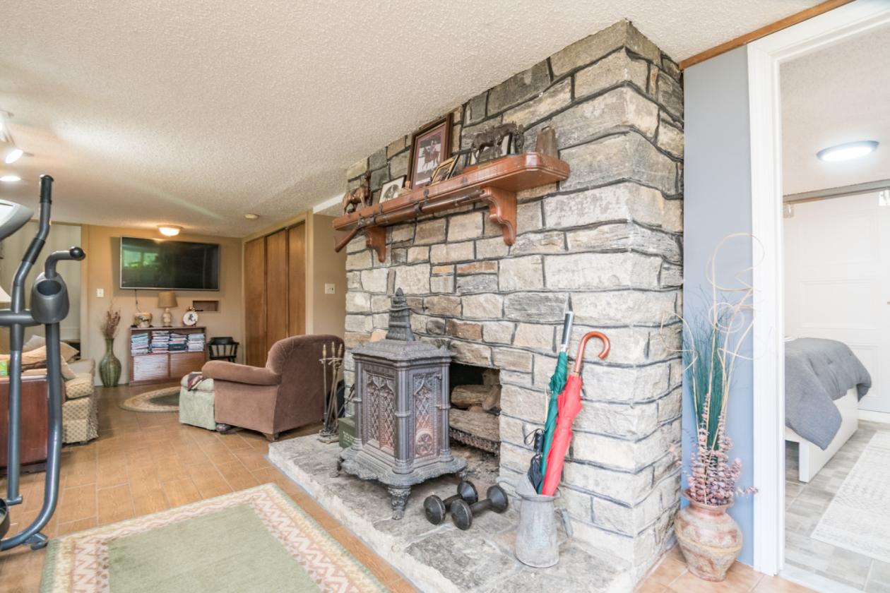 Private Equestrian Oasis with Indoor Arena - photo 28