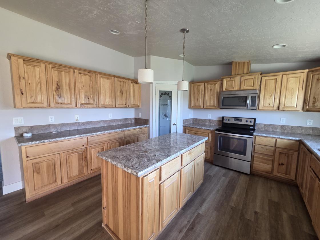 Exceptional 230± Acre Ranch - photo 11