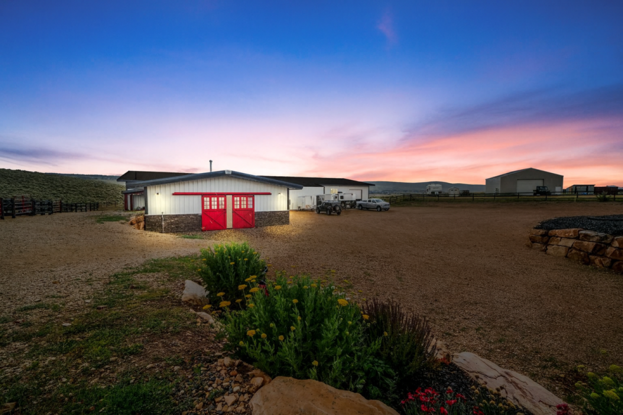 EXCEPTIONAL PARK CITY EQUESTRIAN ESTATE - photo 4