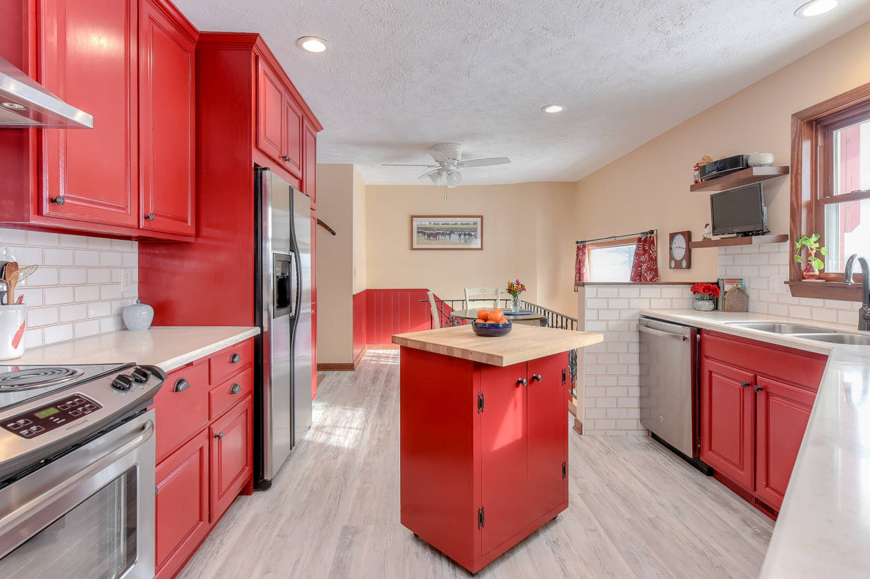 AMAZING ELKHORN ACREAGE READY FOR YOUR HORSES!! Elkhorn, Douglas