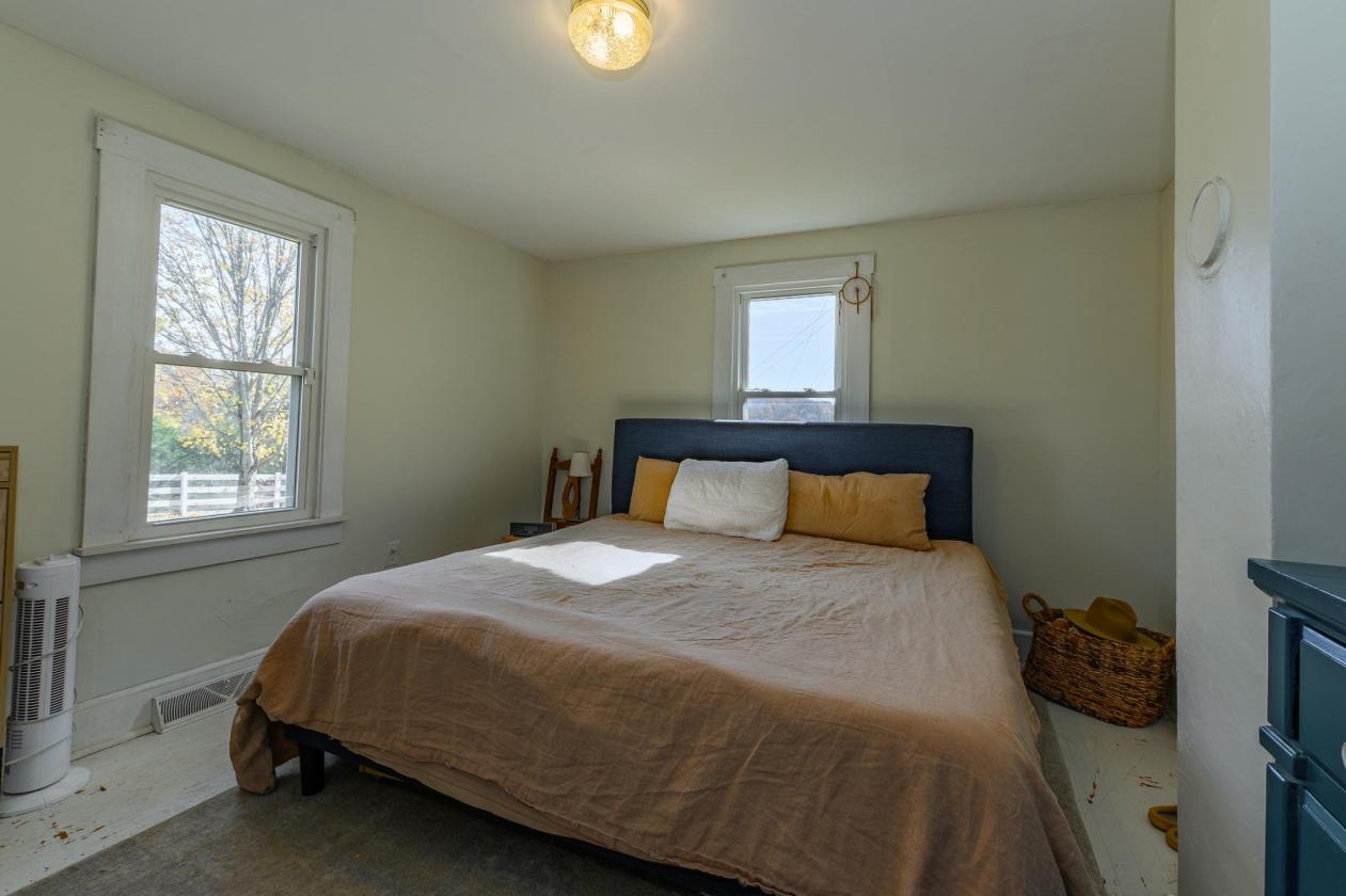 Beautiful Horse Property on 16.13 Acres - photo 14