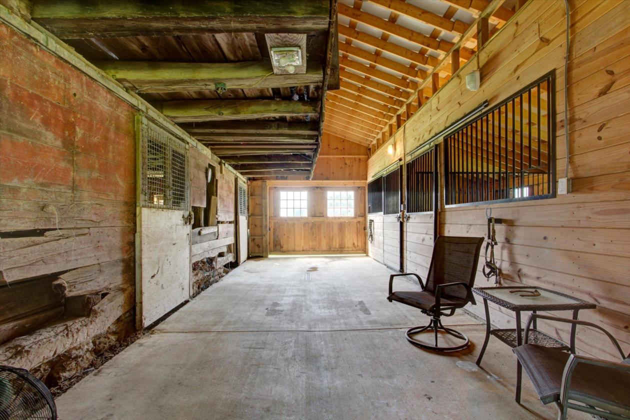 Central Maryland Small Horse Farm - photo 23