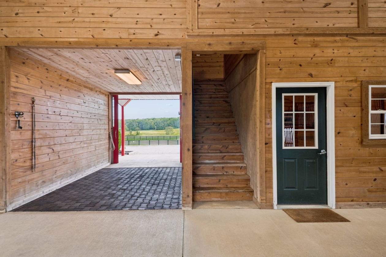 Rare Acreage. Private Equestrian Estate. - photo 8