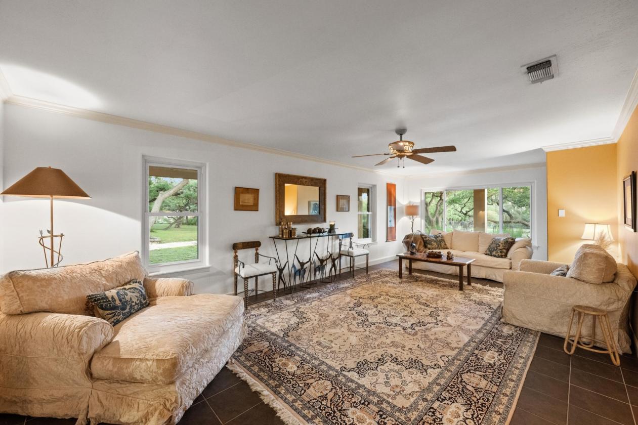 Dancing Oaks Equestrian Ranch - photo 22