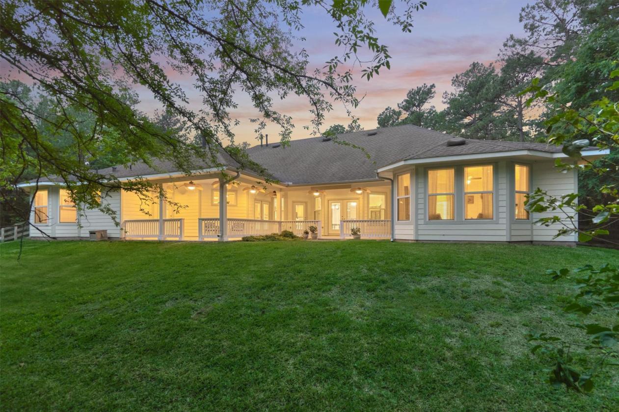 Turn-Key Equestrian Retreat on 8-Acres - photo 11