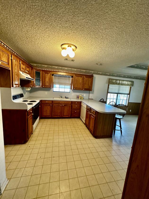 Custom built 1990 Ranch Style Home - Horse Barn - photo 10