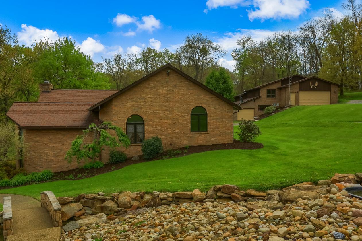 Custom home with endless opportunities! - photo 16