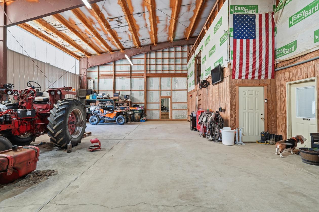Professional Equine Training Facility & 47.5 Acres - photo 22