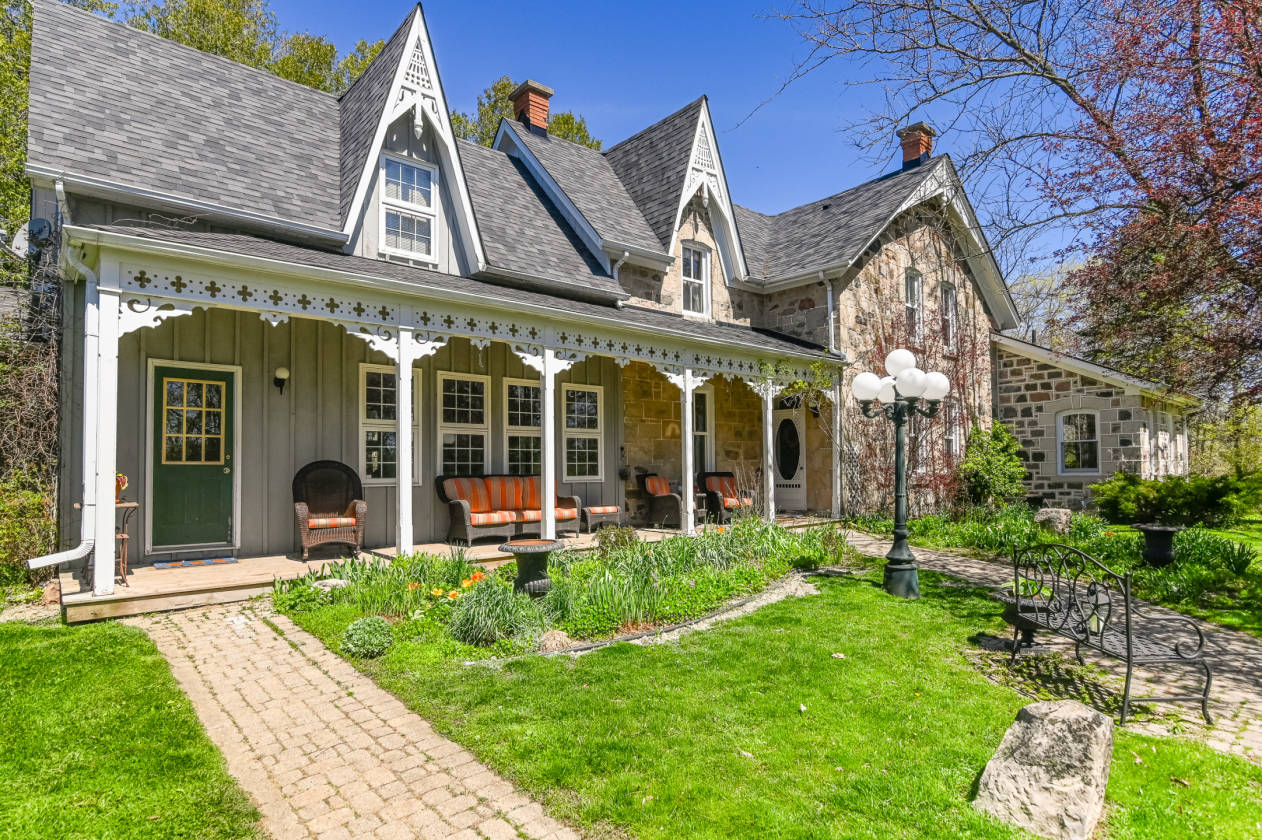 SOLD DECEMBER 2020! THE STONE FARMHOUSE OF ALL STONE FARMHOUSES! Belwood, Wellington County SOLD DECEMBER 2020! THE STONE FARMHOUSE OF ALL STONE FARMHOUSES! Belwood, Wellington County