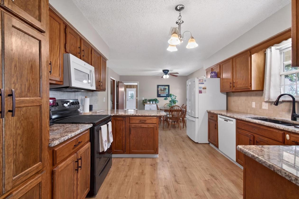 Premier Oklahoma Ranch - photo 16