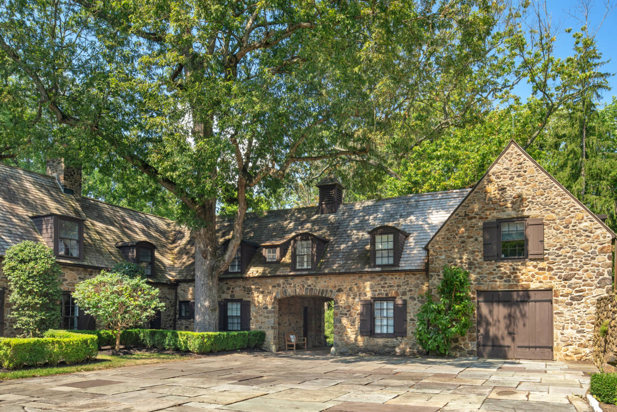 Roaring 20s Historic Hillhouse on 6.7 Acres with 4 Stall... Berwyn