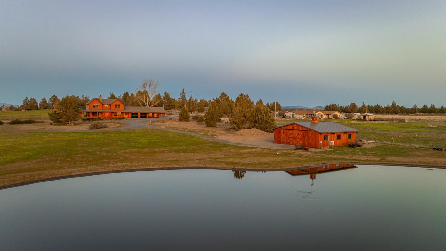 Mountain Modern Retreat with Panoramic Views - photo 27