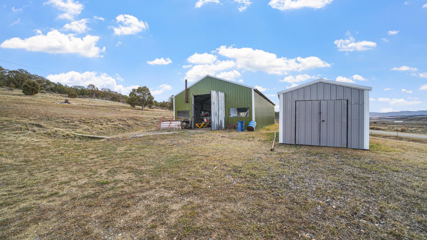 Rustic Log Cabin with Panoramic Views - photo 28