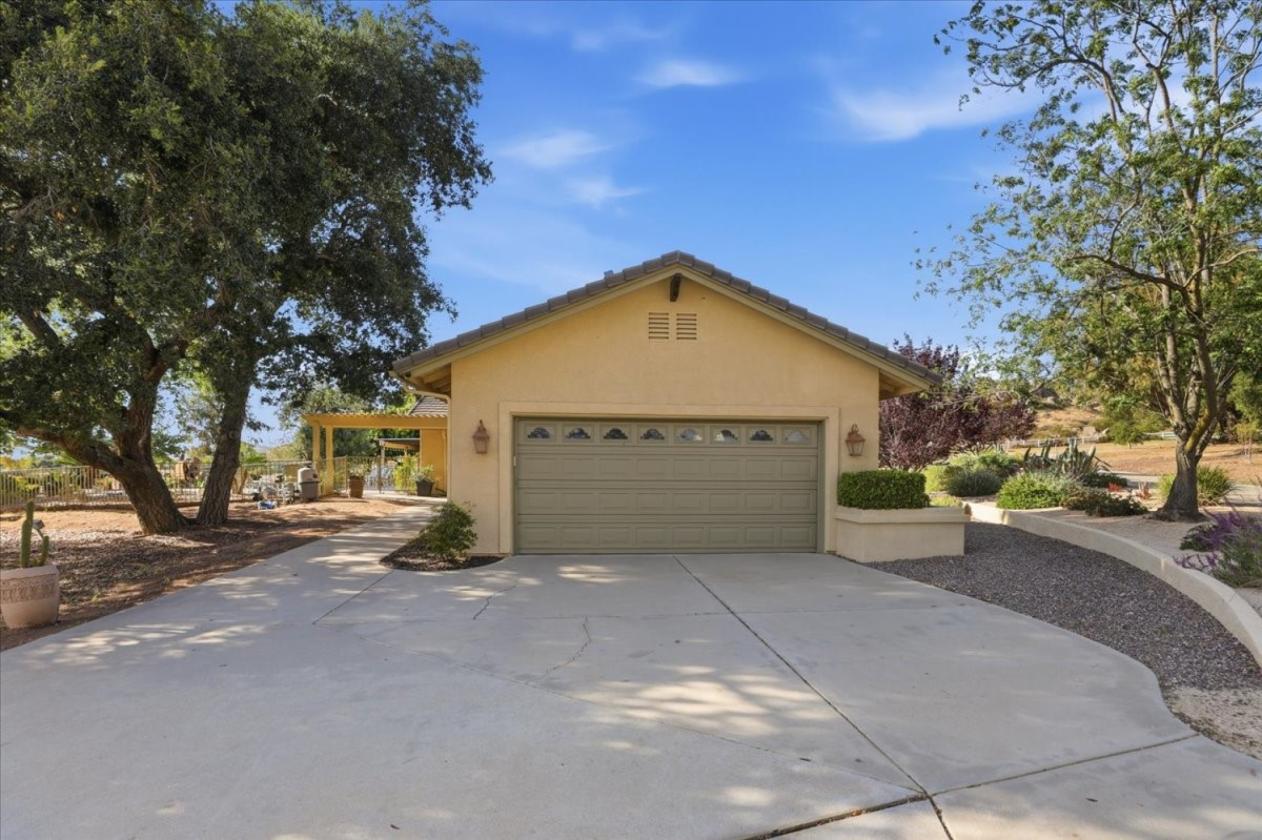 BEAUTIFUL 18.22-ACRE SAGE EQUESTRIAN ESTATE - photo 20