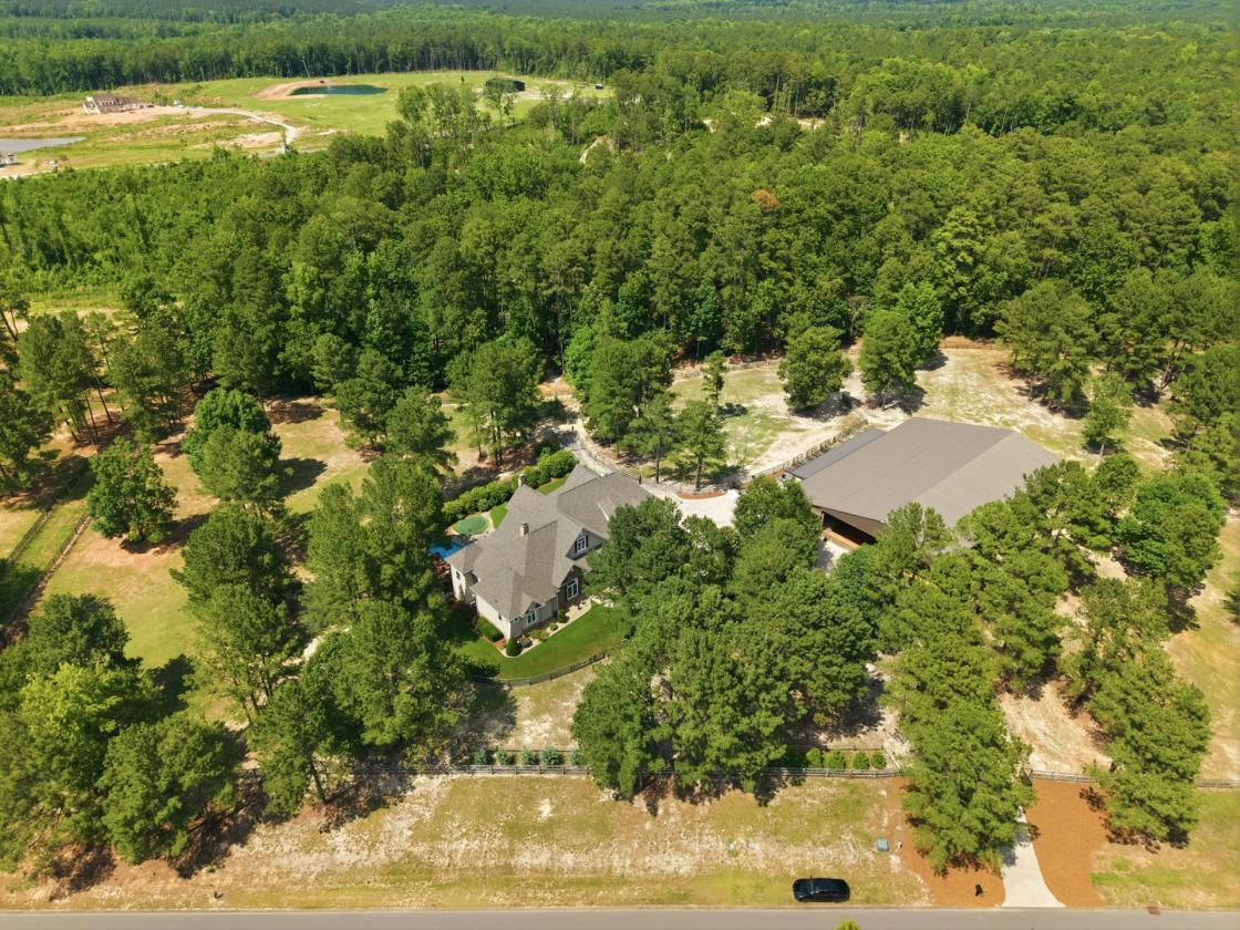 Luxury Equestrian Estate with Covered Arena - photo 10