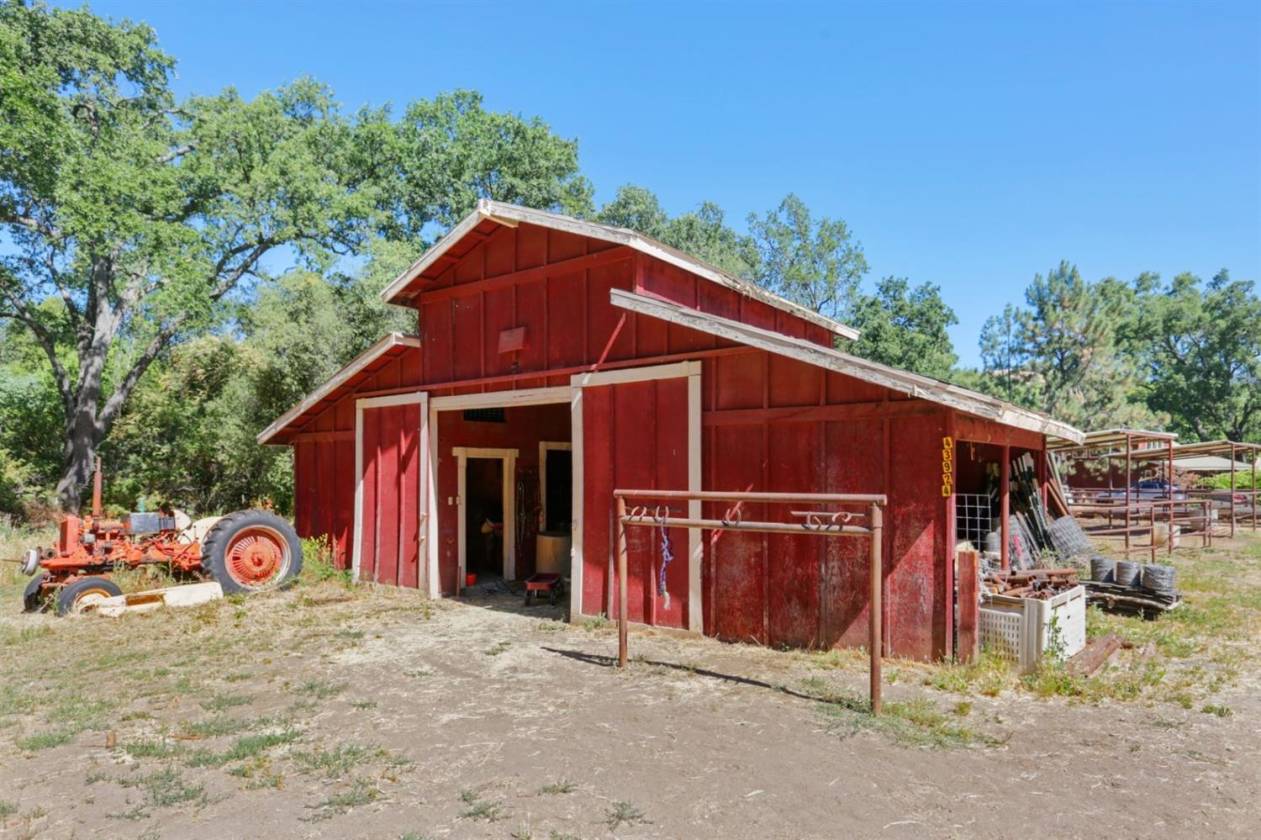 Miramonte Horse Property Miramonte, Fresno County, California