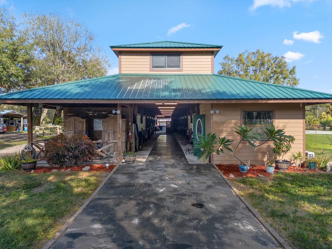 Horse Property for sale.