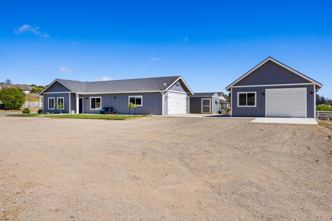 Hobby Horse Farm 15 minutes to the Beach - photo 11