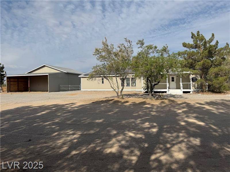 Horse Property for sale.