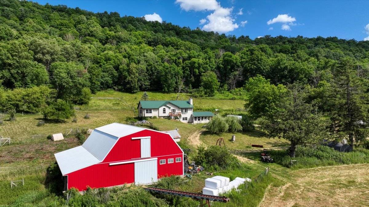 Horse Property for sale.