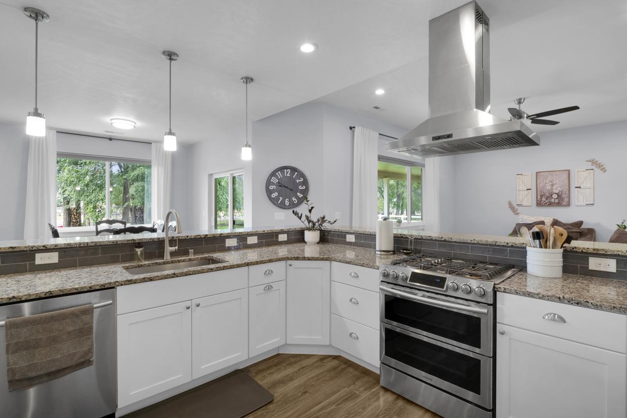 Modern Craftsman on 2.49± Irrigated Acres - photo 12