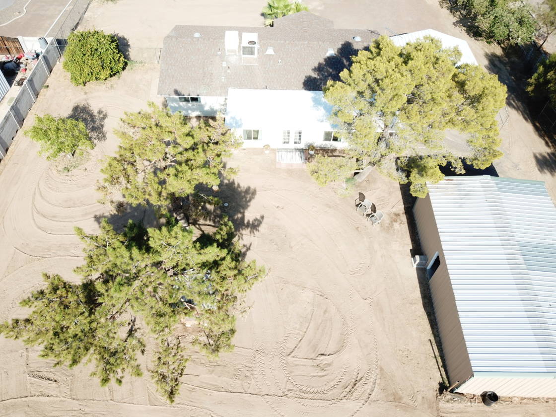 1 Acre Horse Property with 2,114 sq. ft. Remodeled Home... Surprise, Maricopa County, Arizona