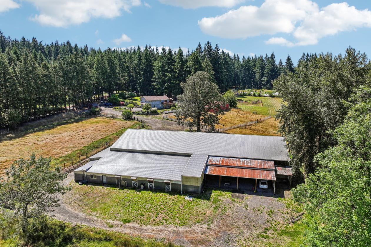 Covered Arena - 2 Barns - 5.66 Acres - photo 22