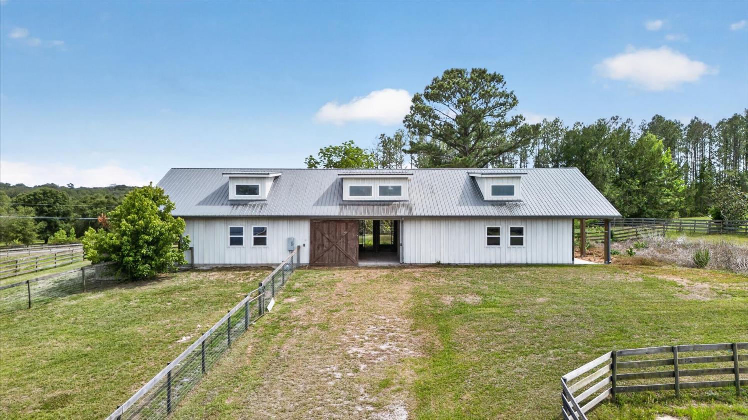 6.28-Acre Horse Farm in Shaw Farms - photo 25