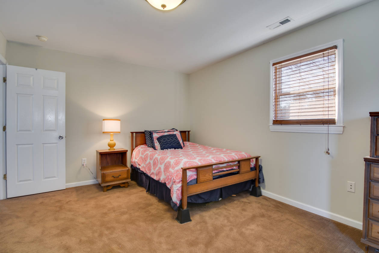 Turn Key Equestrian Estate ready for family or professional in