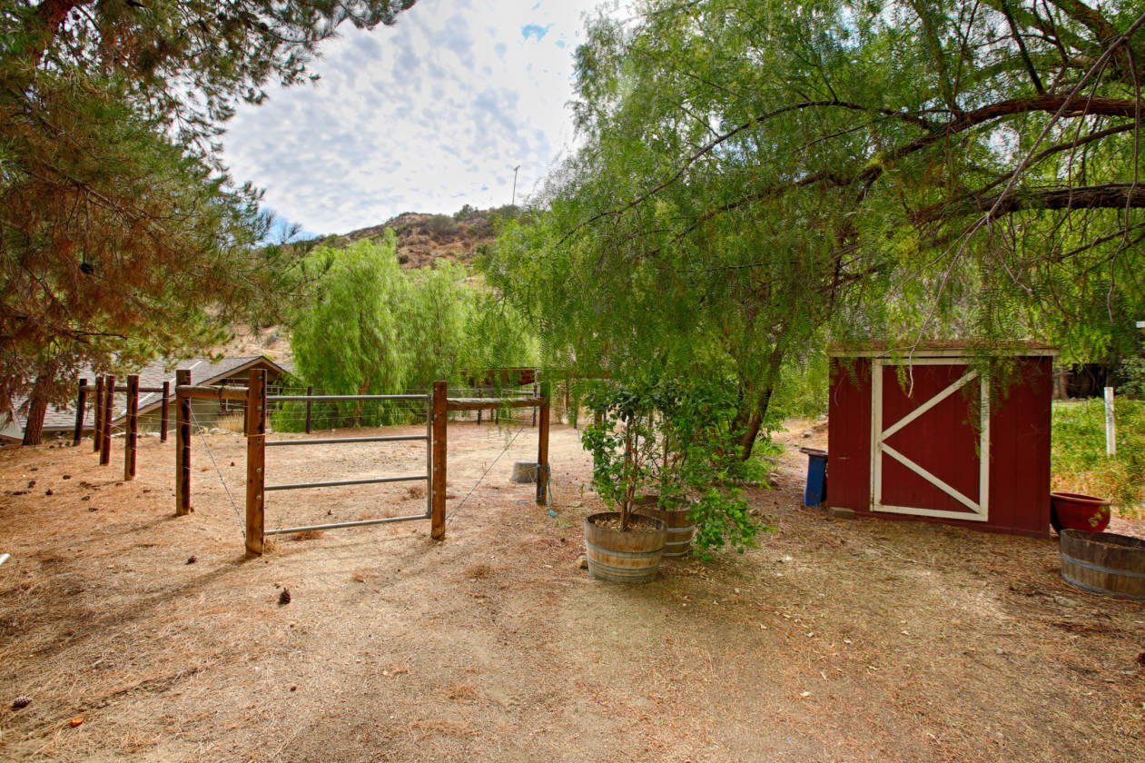 The Riverwood Ranch Horse Property Los Angeles, Los Angeles County, California