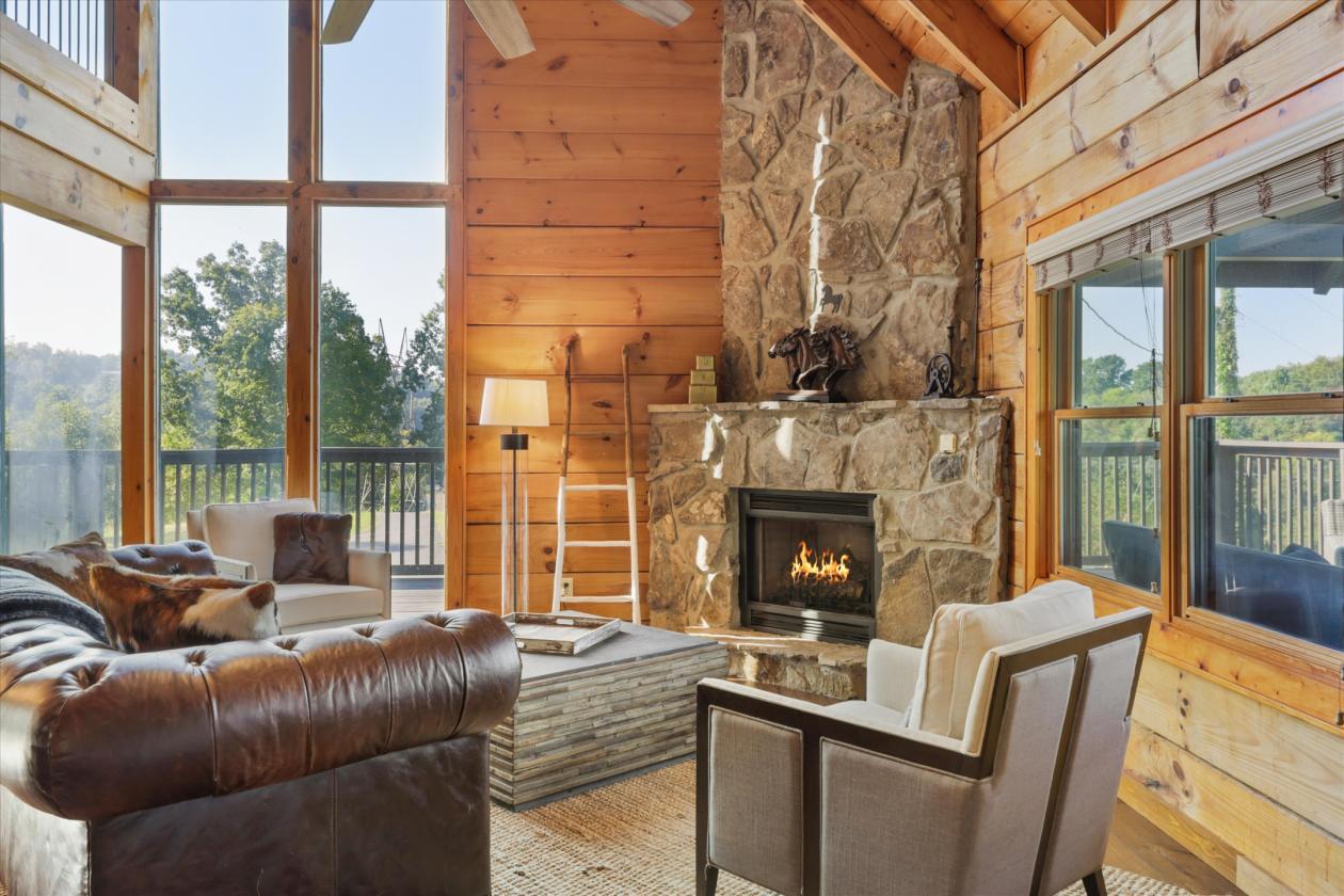 50 Acre Farm | Luxury Home + Equestrian Business - photo 3