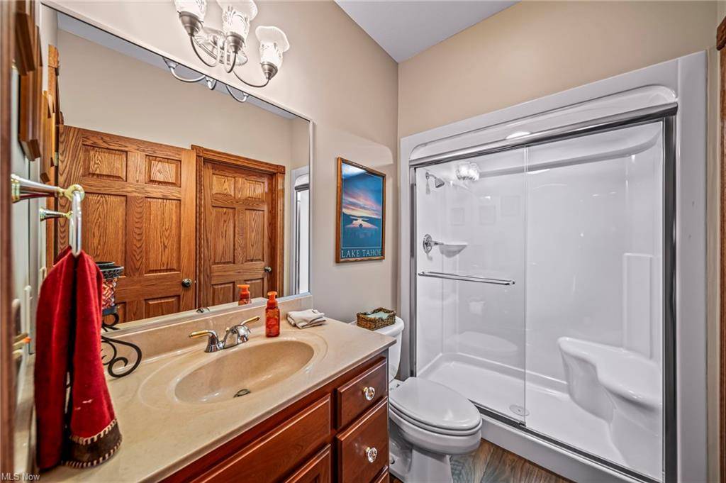 EQUESTRIAN COUNTRY ESTATE WITH CUSTOM HOME & BARN ON BEAUTIFUL PARK-LIKE SETTING - photo 22