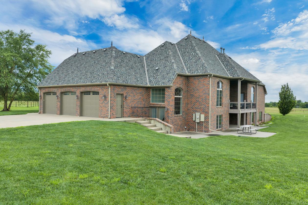 Premier Equestrian Estate in Sedgwick County - photo 25