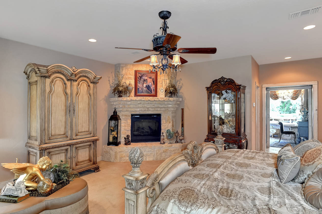 Amazing 7900+ Luxury Equestrian Estate 11403 E Us Highway 82