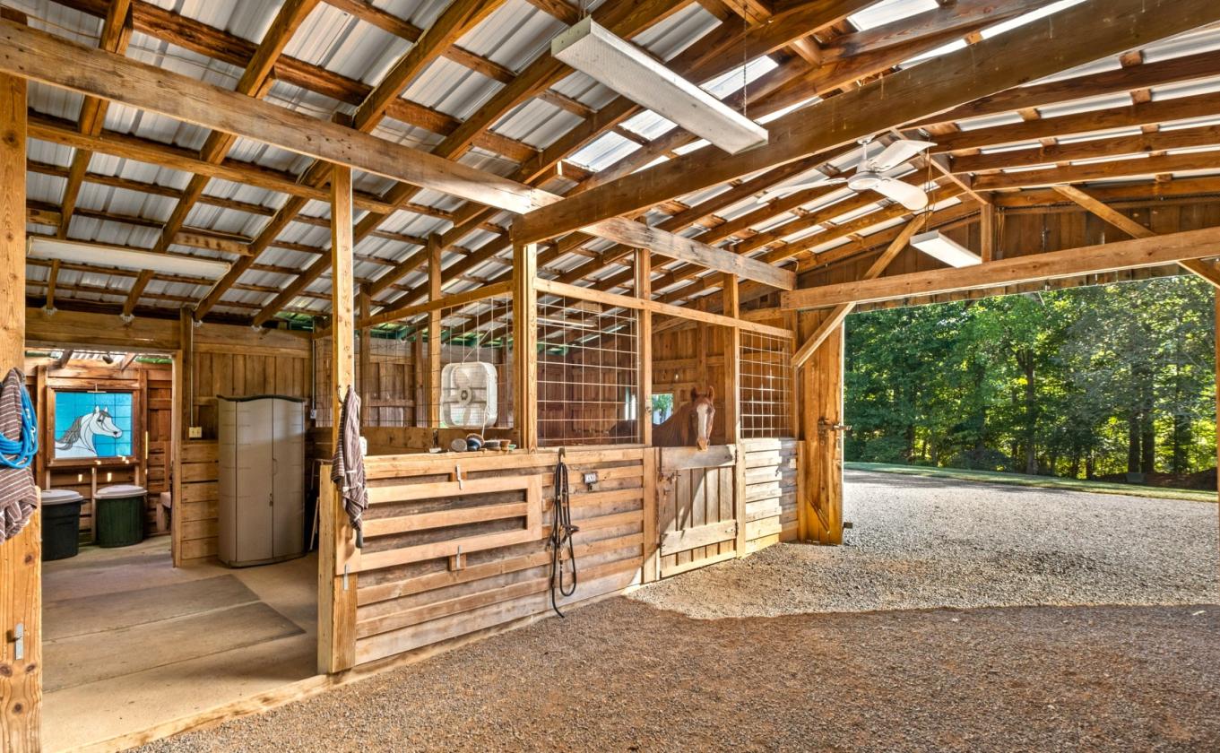Equestrian Country Estate/ Private Lake/ 53 acres - photo 13