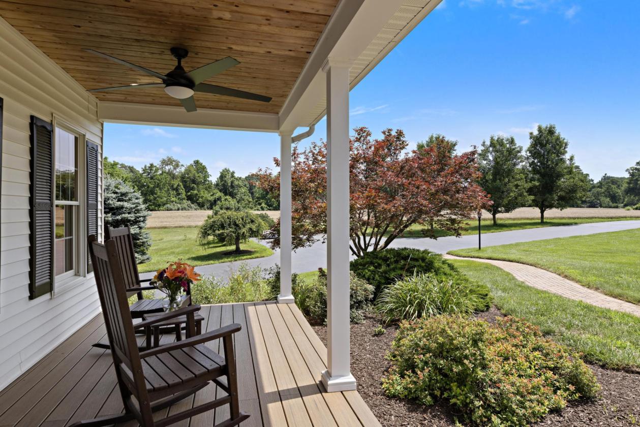 Extraordinary Cream Ridge Homestead on 8+ acres - photo 6